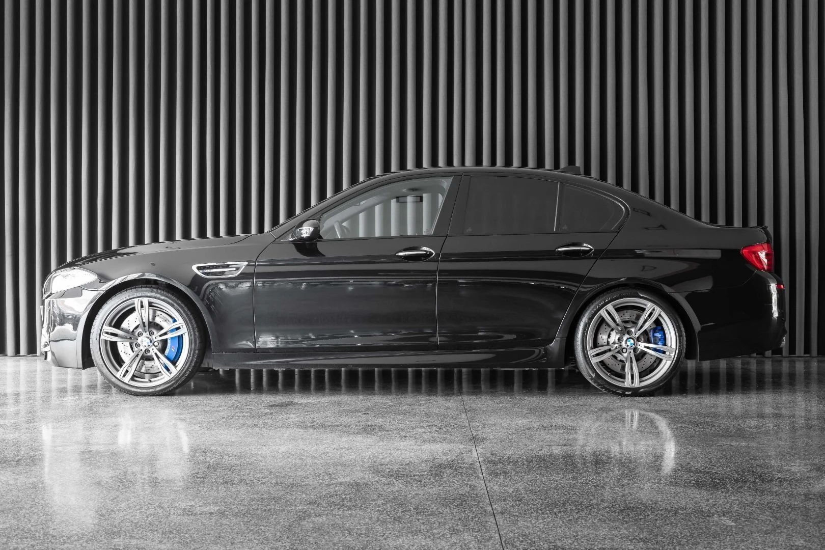 BMW M5 Standard