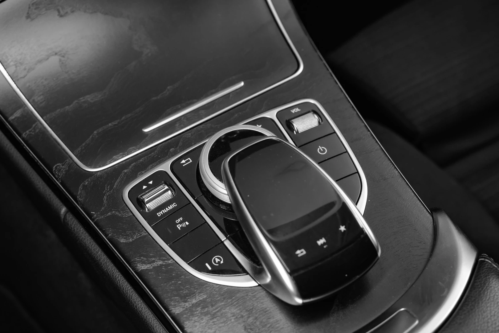 Mercedes-Benz C 220 d Station 9G-TRONIC AMG Line