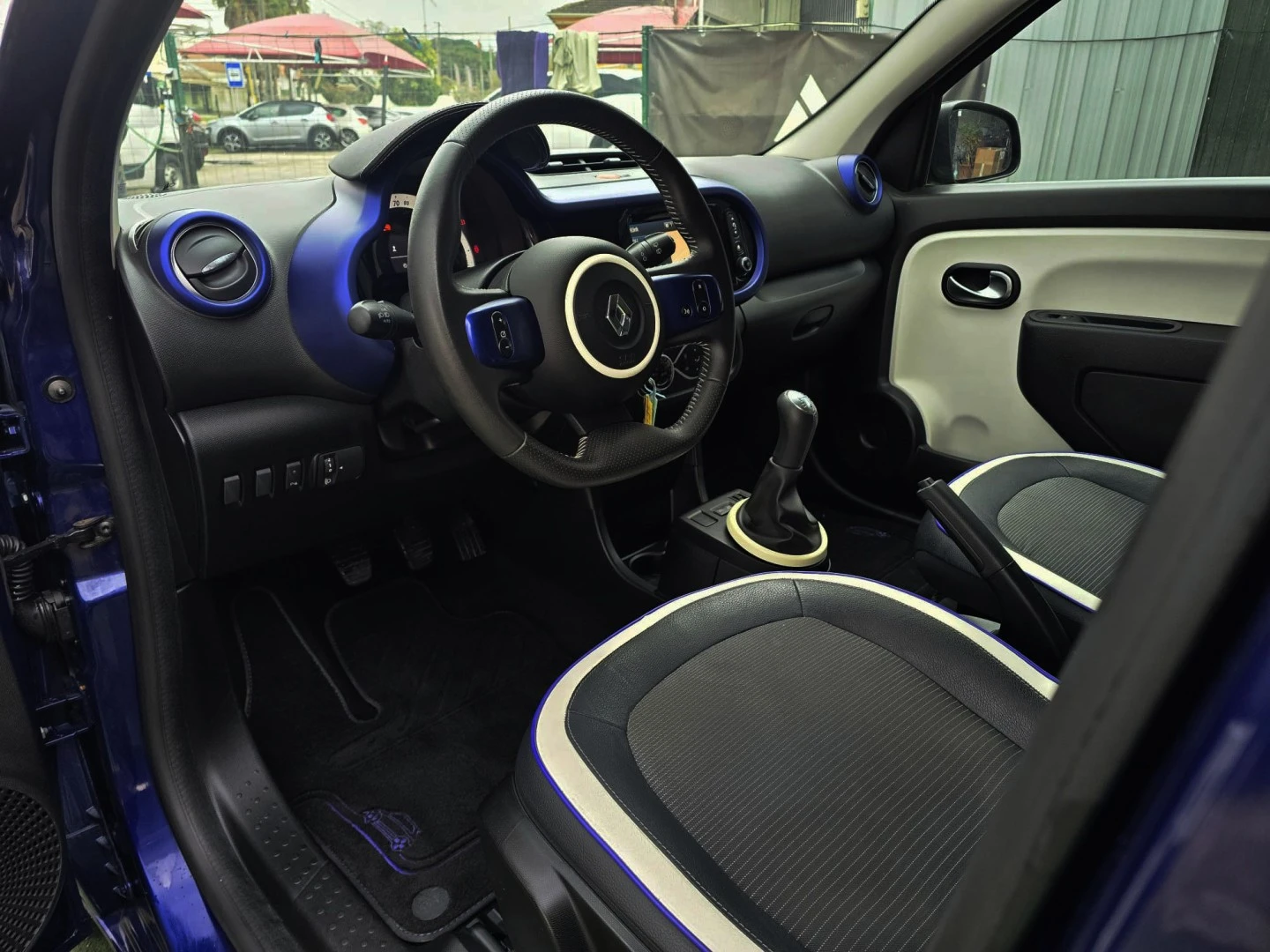Renault Twingo 1.0 SCe Night&amp;Day
