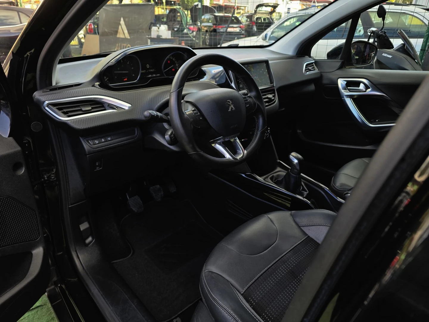 Peugeot 2008 1.6 BlueHDi Allure