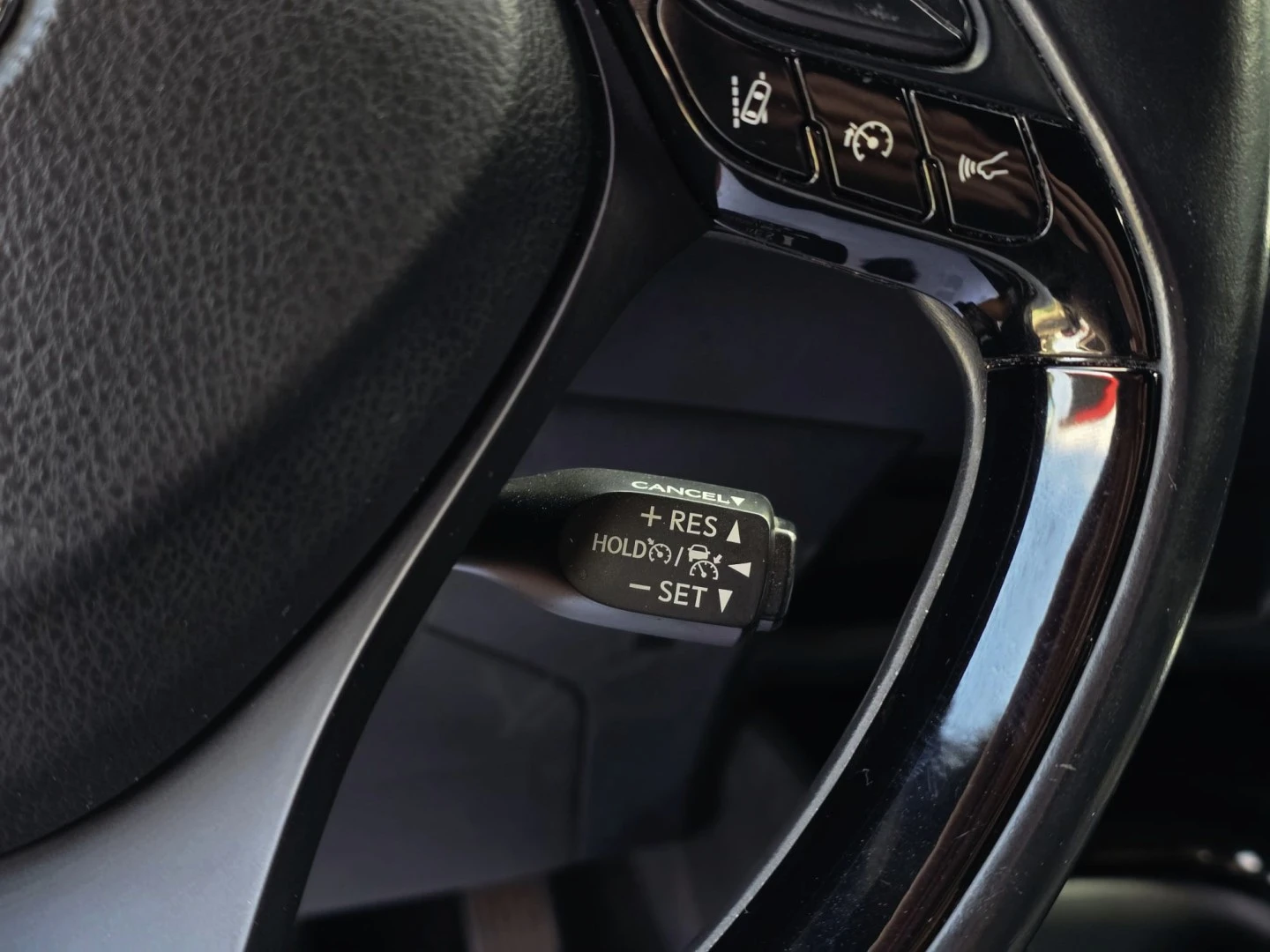 Toyota C-HR 1.8 HSD Exclusive+P.Luxury