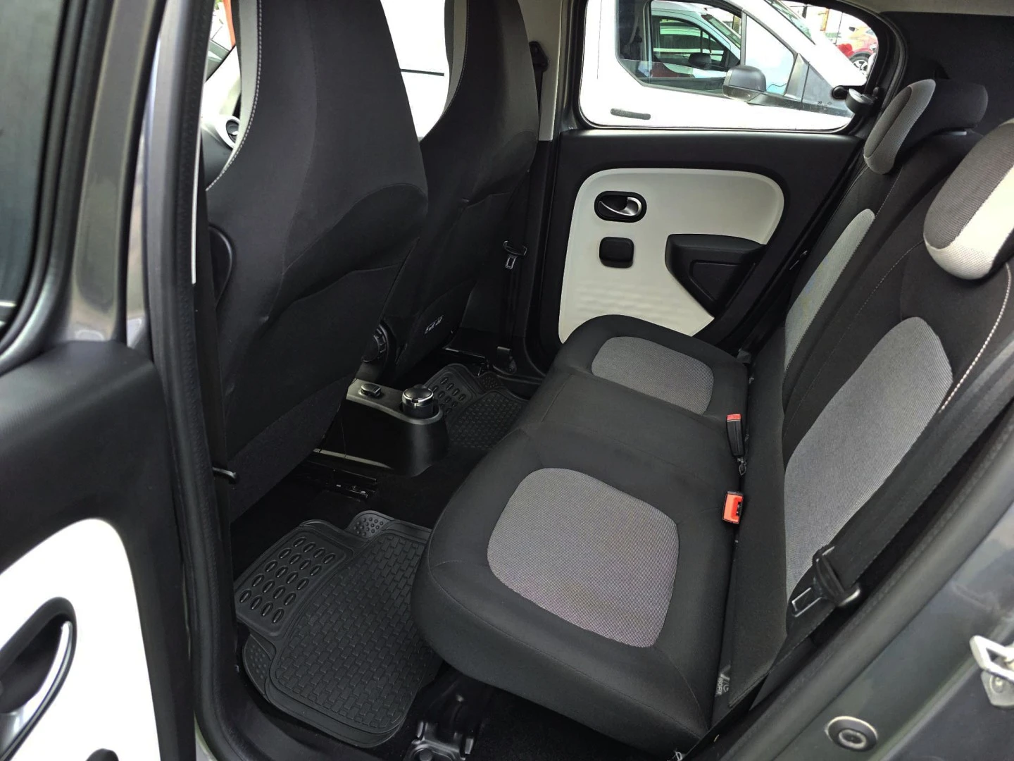 Renault Twingo 1.0 SCe Night&amp;Day