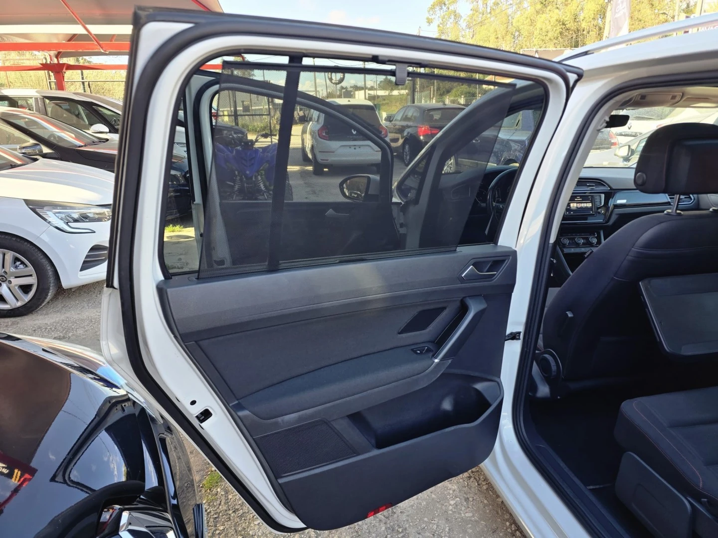 VW Touran 1.6 TDI R-Line DSG