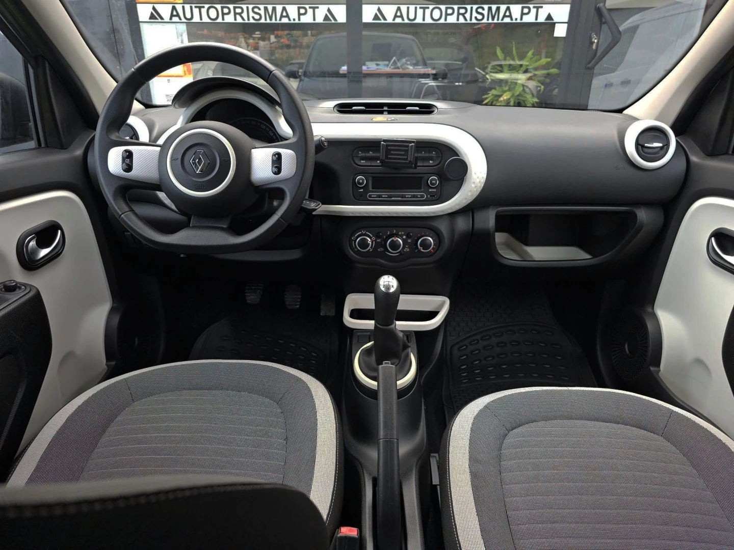 Renault Twingo 1.0 SCe Night&amp;Day