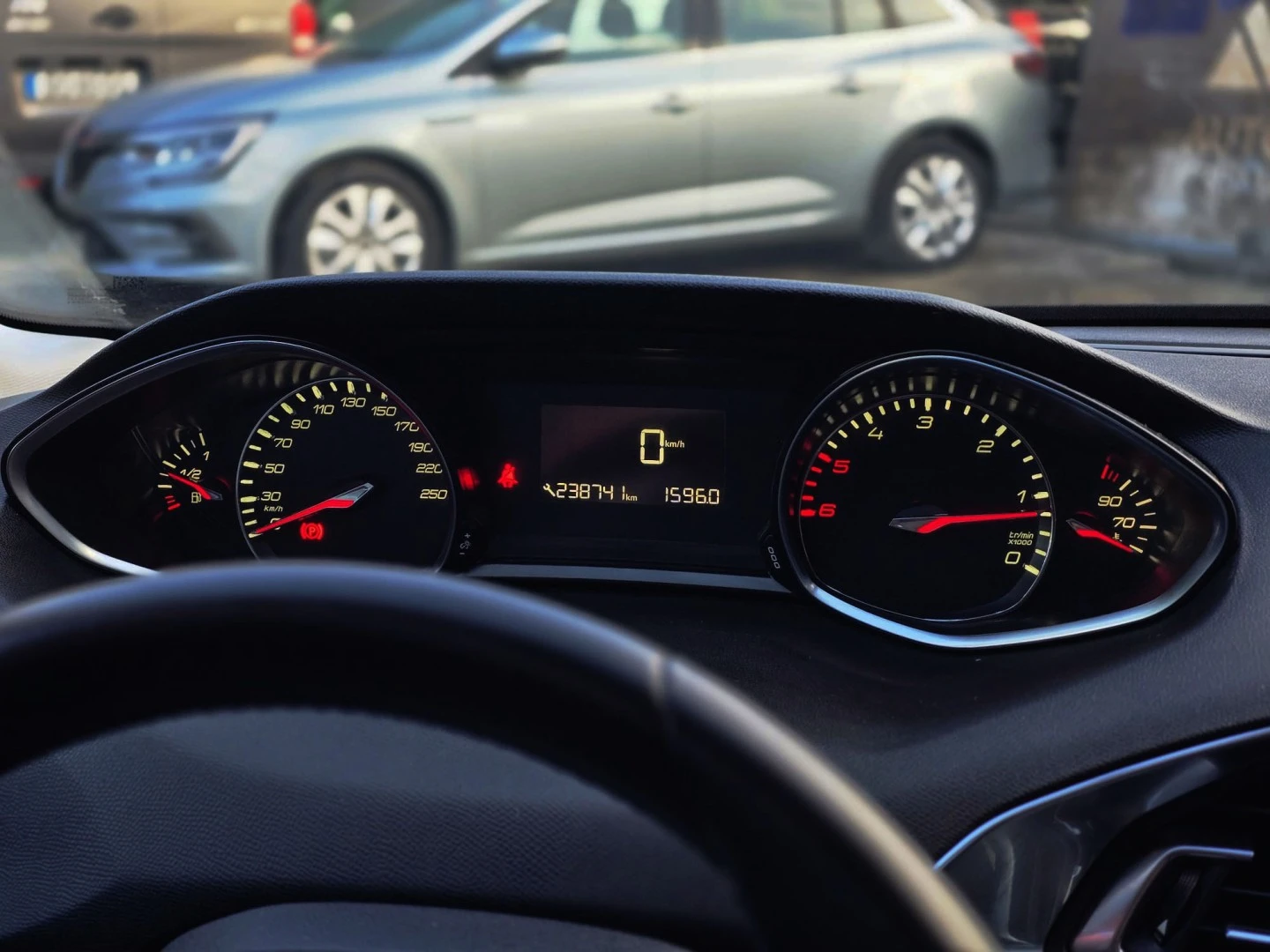 Peugeot 308 1.6 BlueHDi Allure J17
