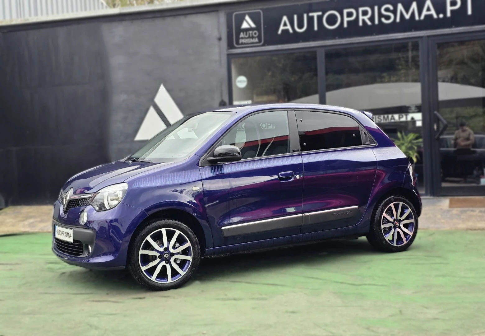 Renault Twingo 1.0 SCe Night&amp;Day