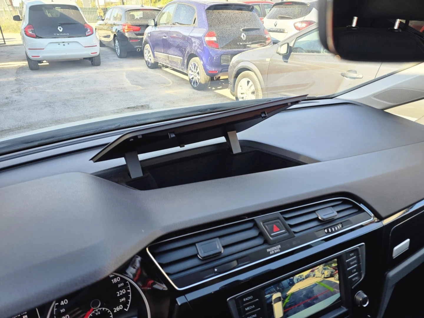 VW Touran 1.6 TDI R-Line DSG