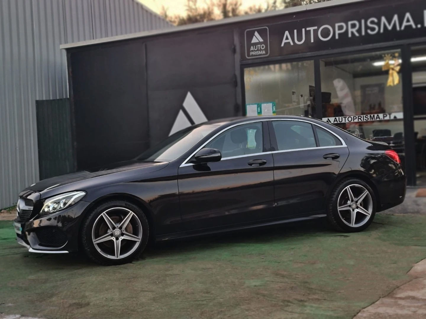 Mercedes-Benz C 220 (BlueTEC) d 7G-TRONIC AMG Line