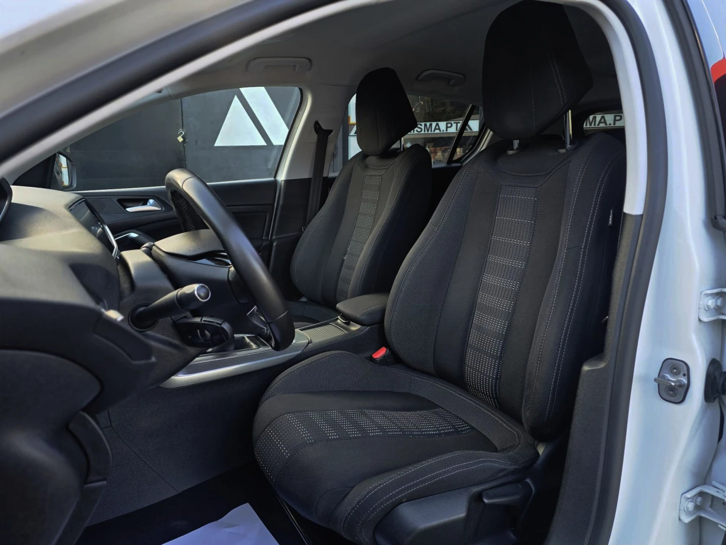 Peugeot 308 1.6 BlueHDi Allure J17