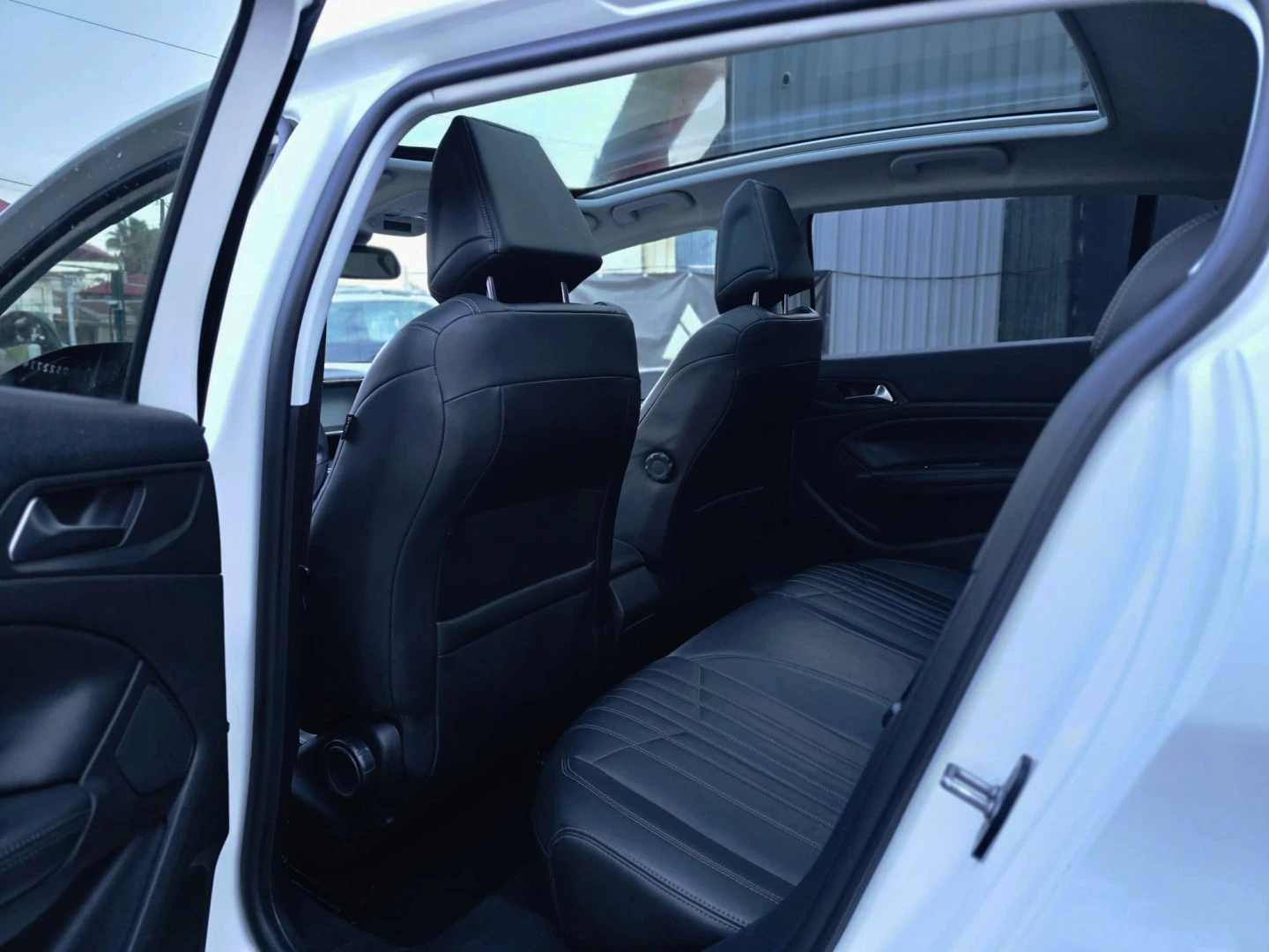 Peugeot 308 1.6 BlueHDi Allure J17