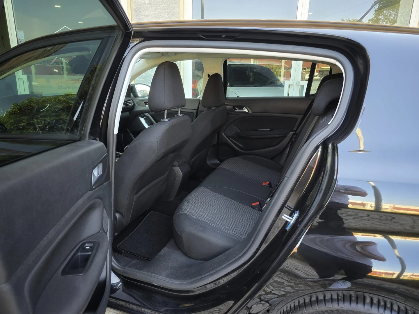 Peugeot 308 1.6 BlueHDi Style J17