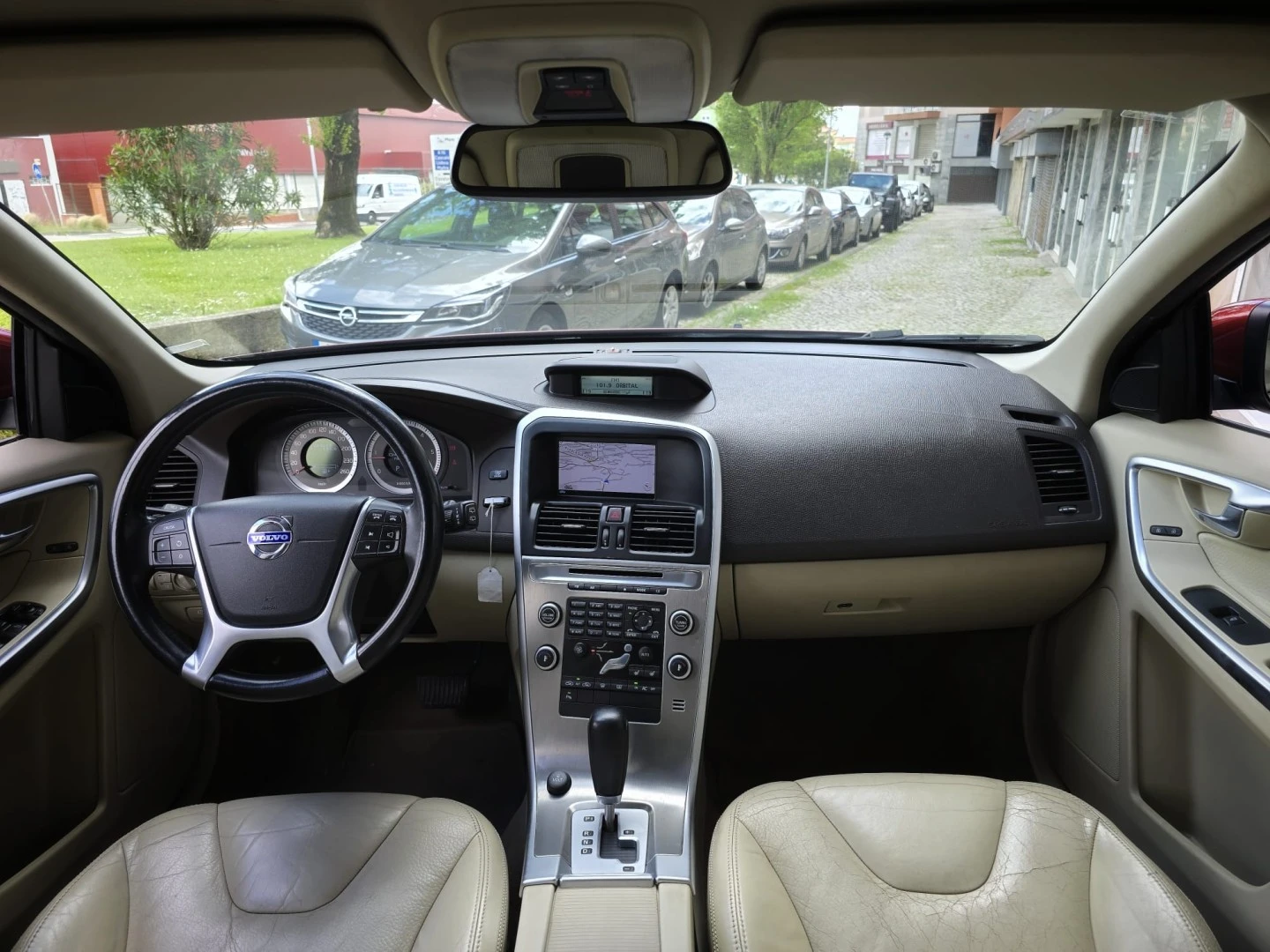 Volvo XC 60 2.4 D Momentum Geartronic