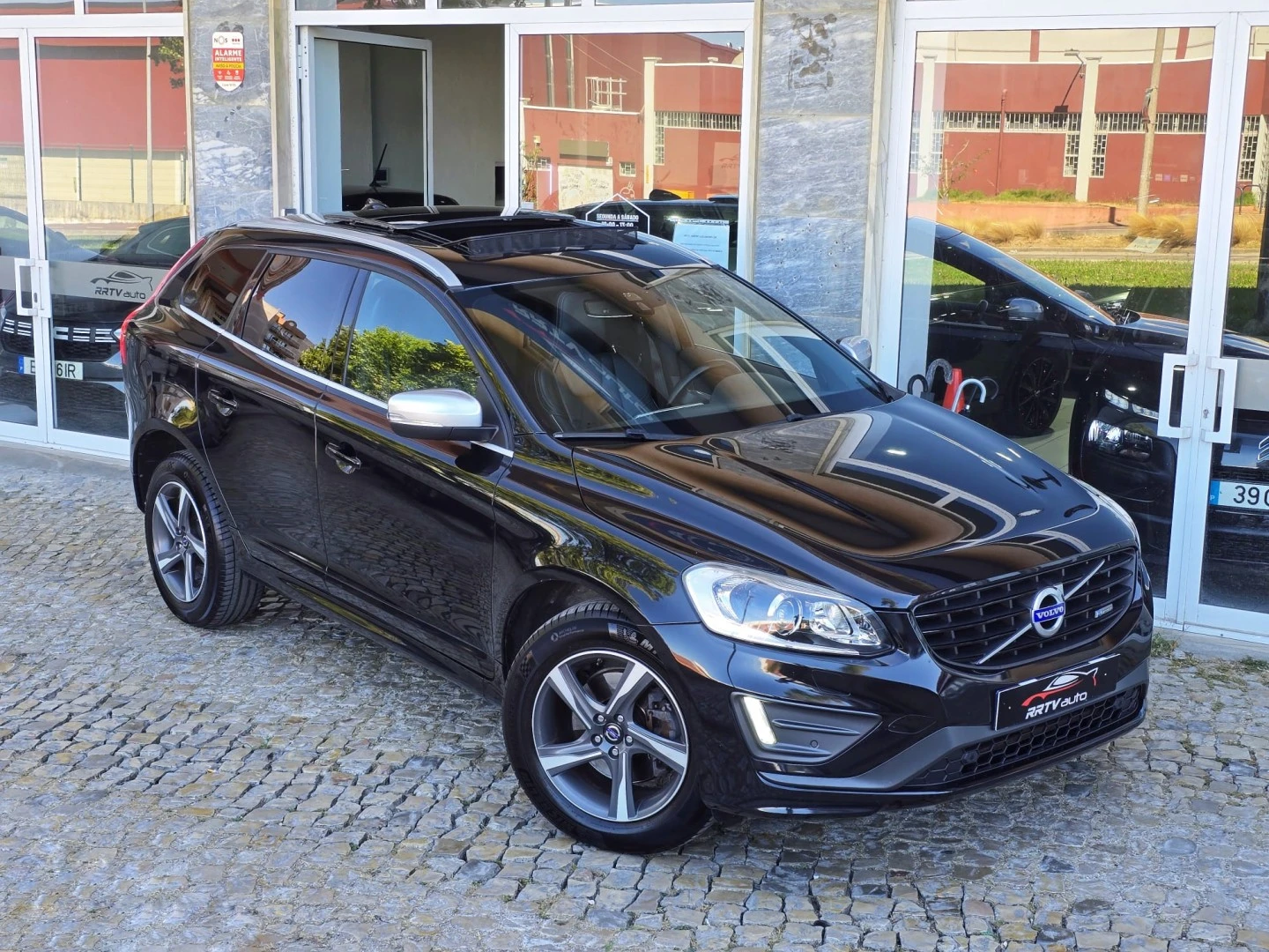 Volvo XC 60 2.0 D4 R-Design