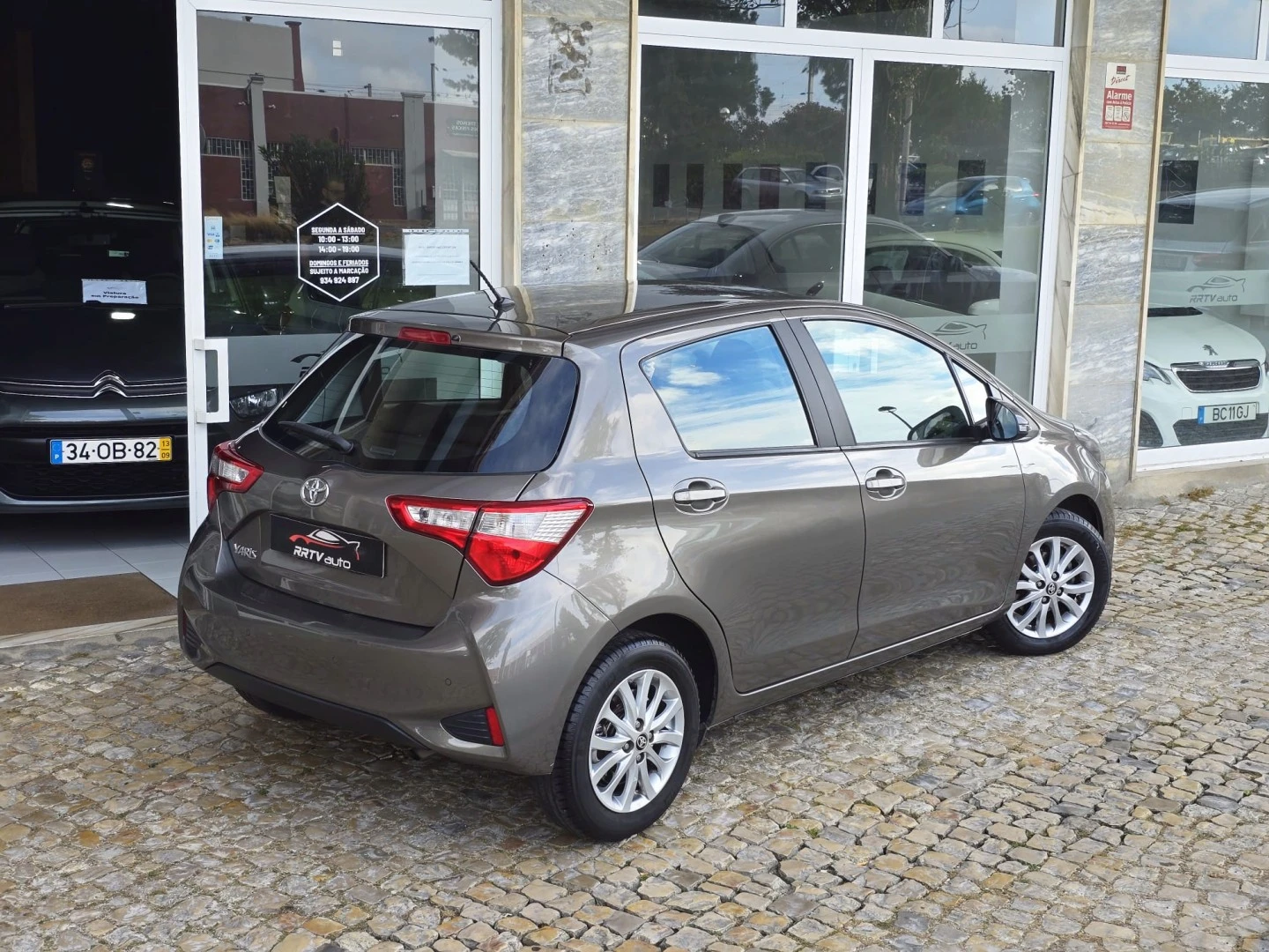 Toyota Yaris 1.0 VVT-i Comfort +PS Style+P.Techno