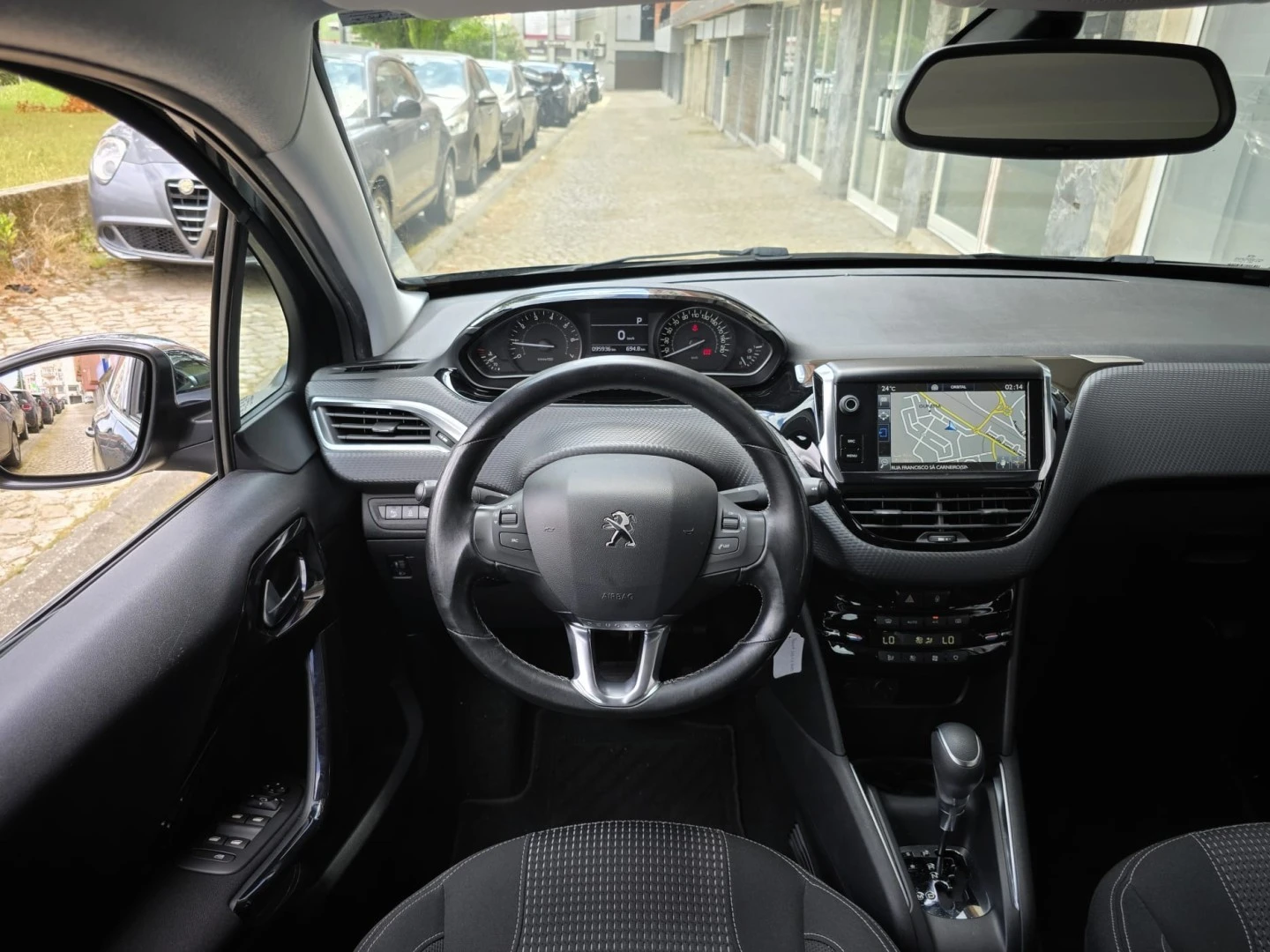 Peugeot 208 1.2 PureTech Allure EAT6