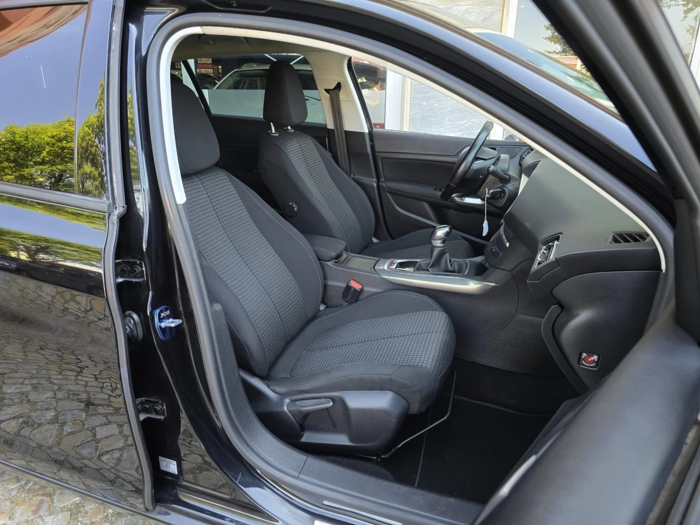 Peugeot 308 1.6 BlueHDi Style J17