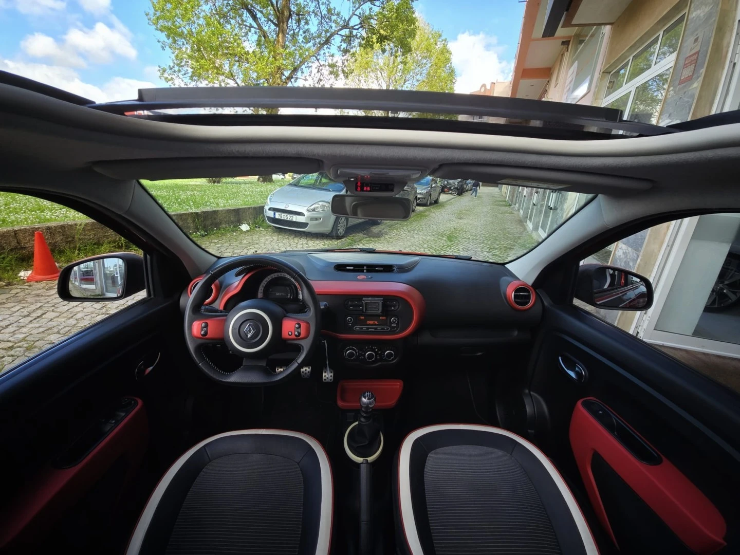 Renault Twingo 0.9 TCe Sport