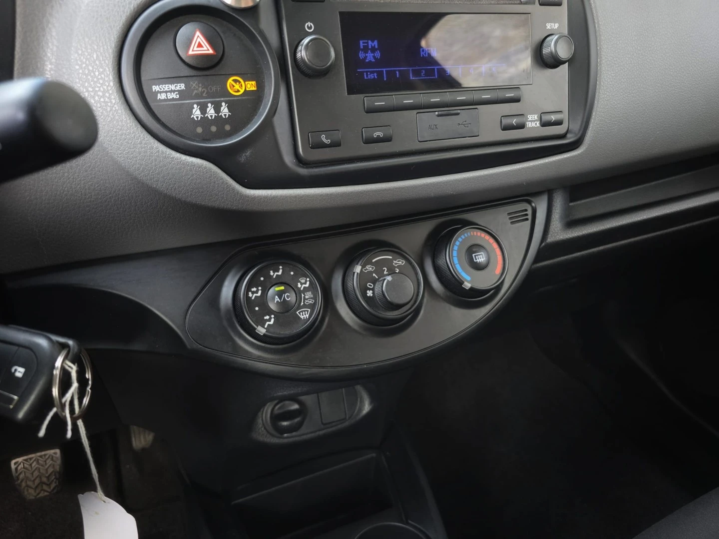 Toyota Yaris 1.0 VVT-i Comfort +PS Style+P.Techno