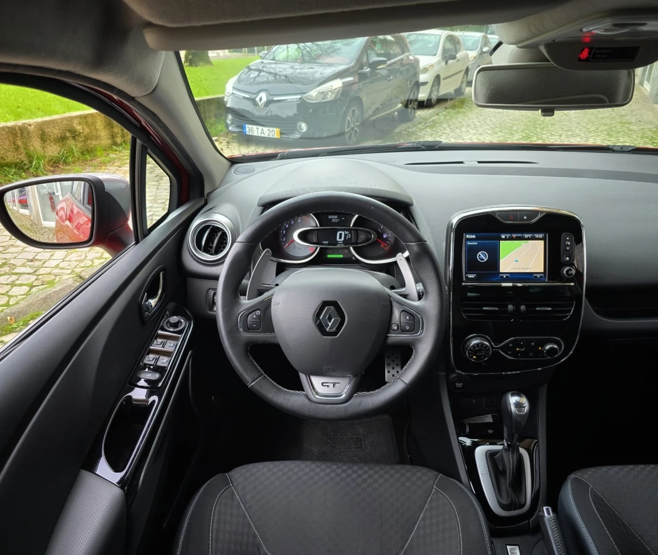 Renault Clio Sport Tourer 1.2 TCE GT EDC