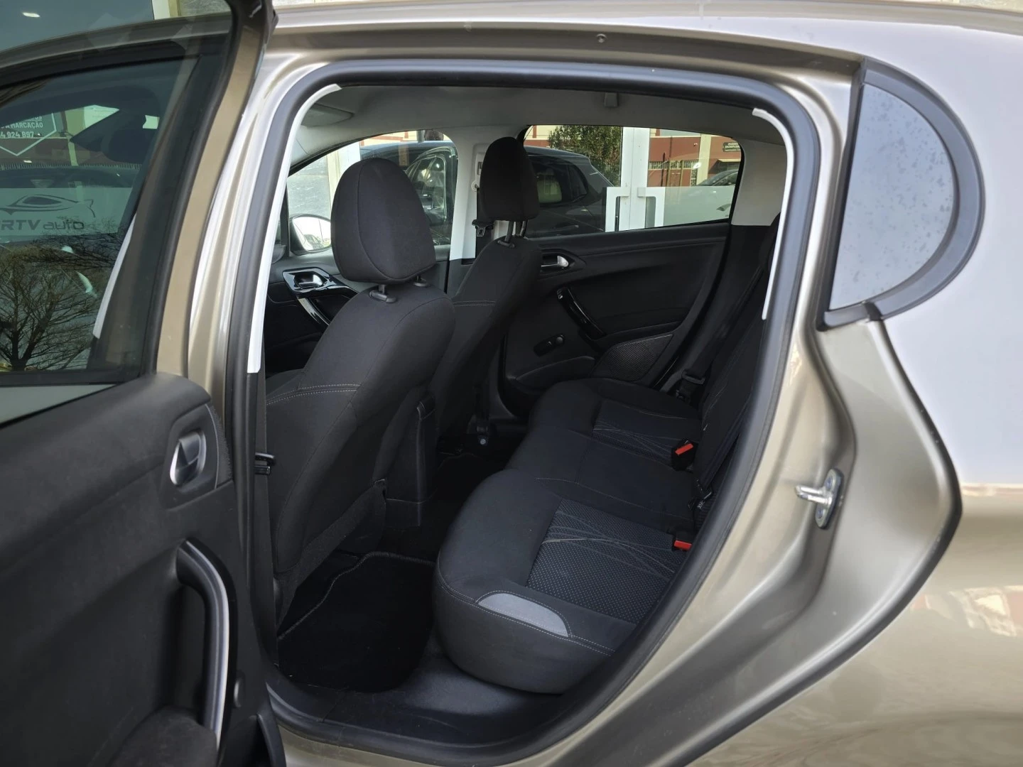 Peugeot 208 1.4 HDi Active