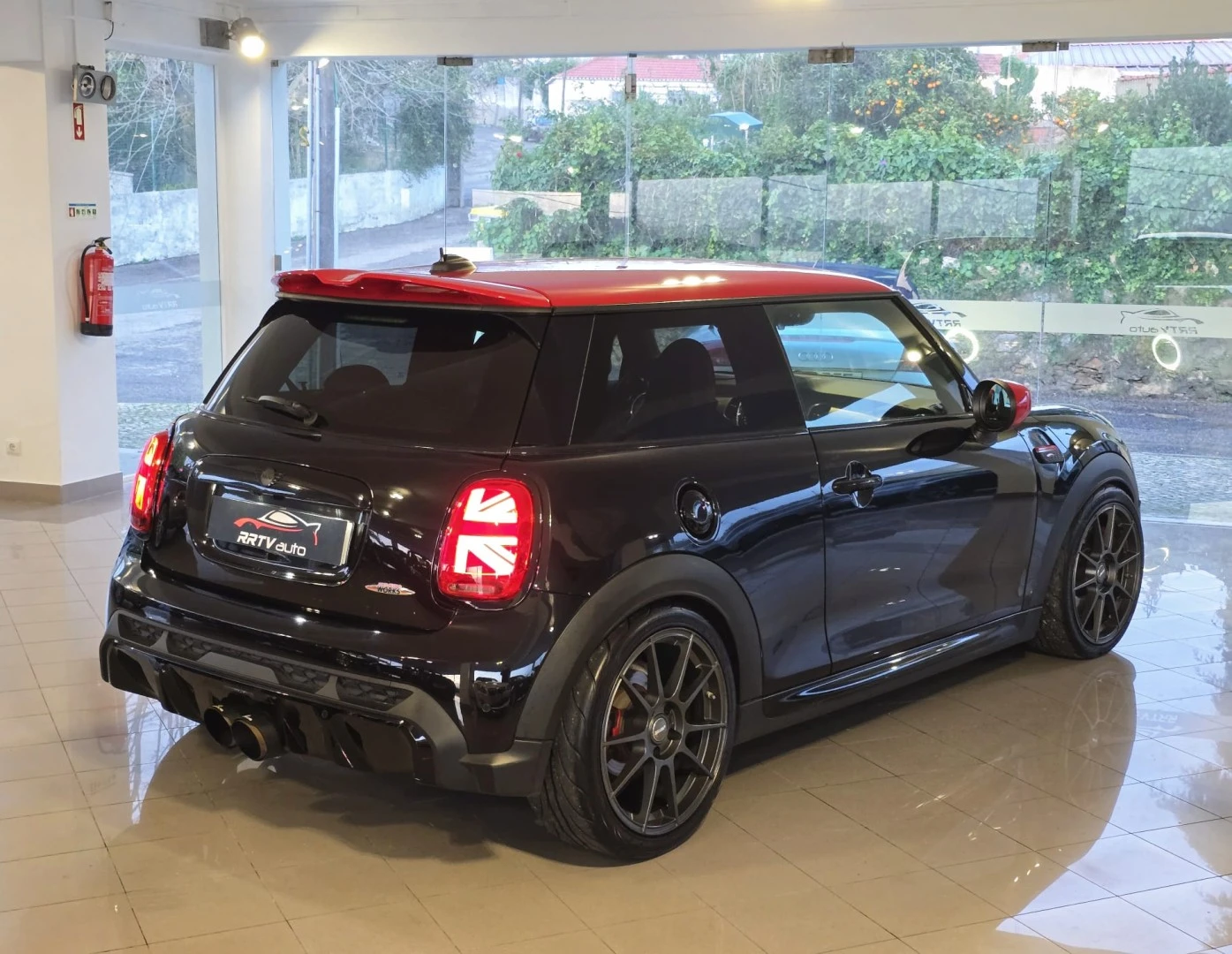 MINI 3 Portas John Cooper Works Plus Auto Desportiva