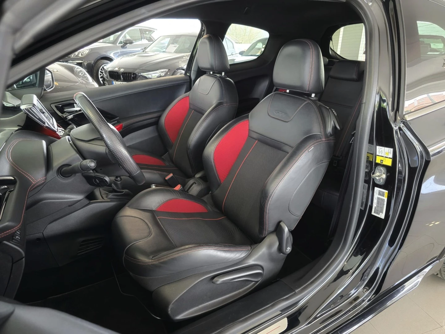 Peugeot 208 1.6 THP GTi