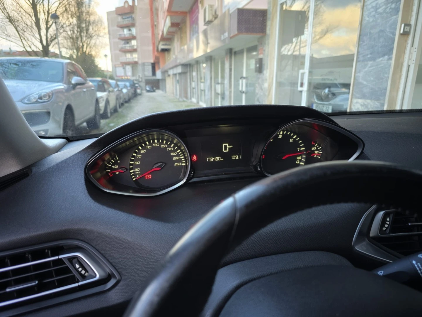 Peugeot 308 1.6 e-HDi Active