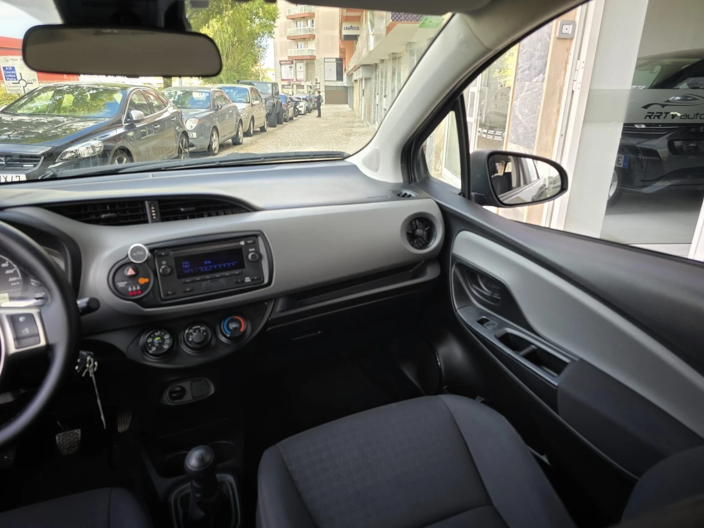 Toyota Yaris 1.0 VVT-i Comfort +PS Style+P.Techno