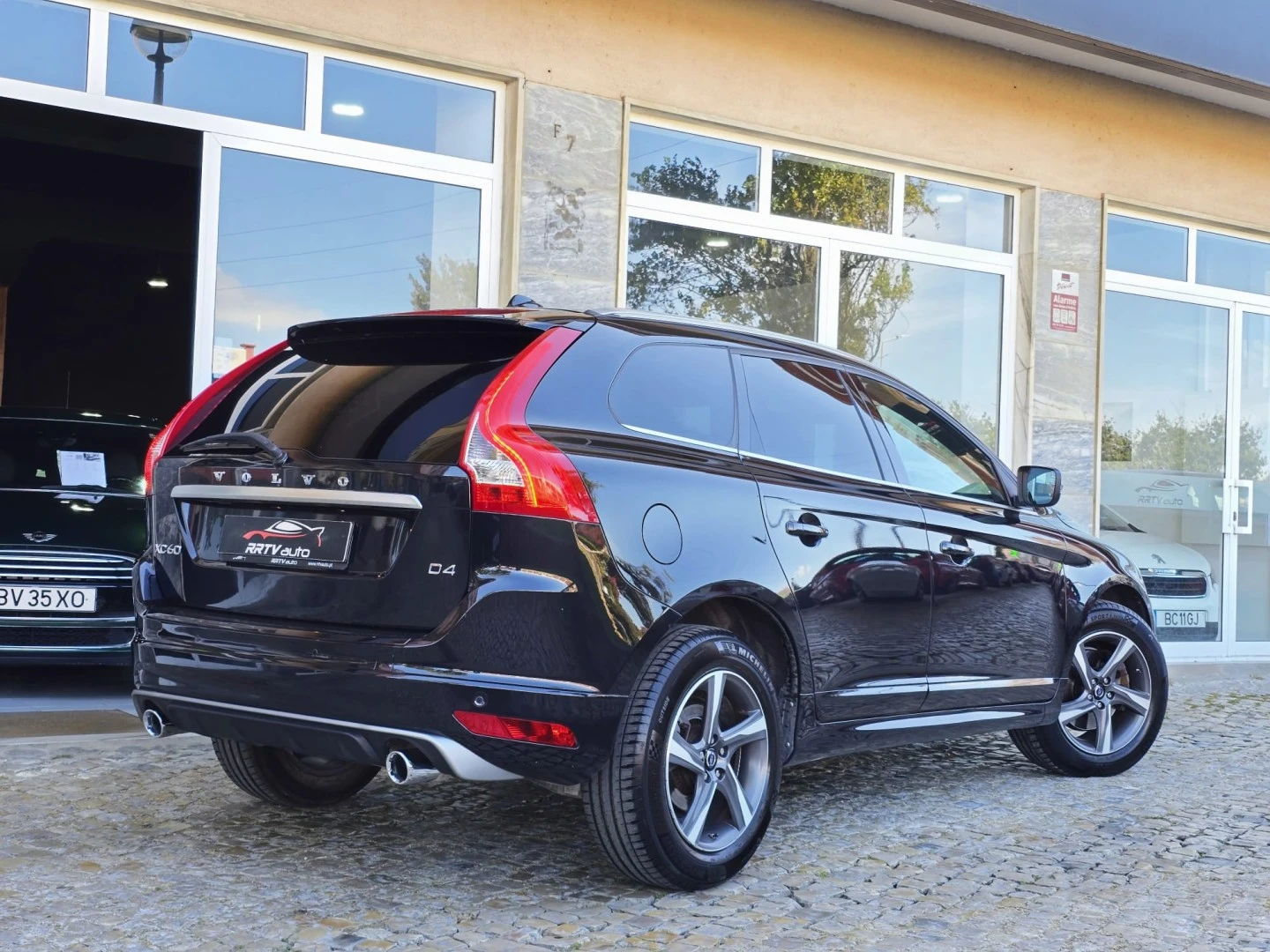 Volvo XC 60 2.0 D4 R-Design