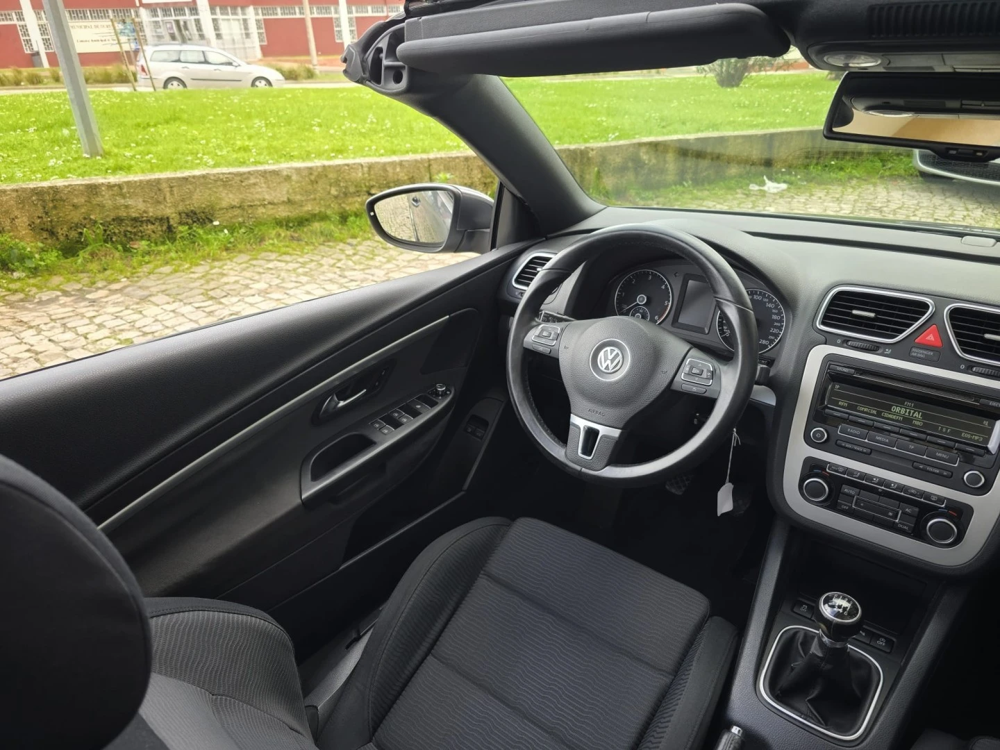 VW EOS 2.0 TDi BlueMotion