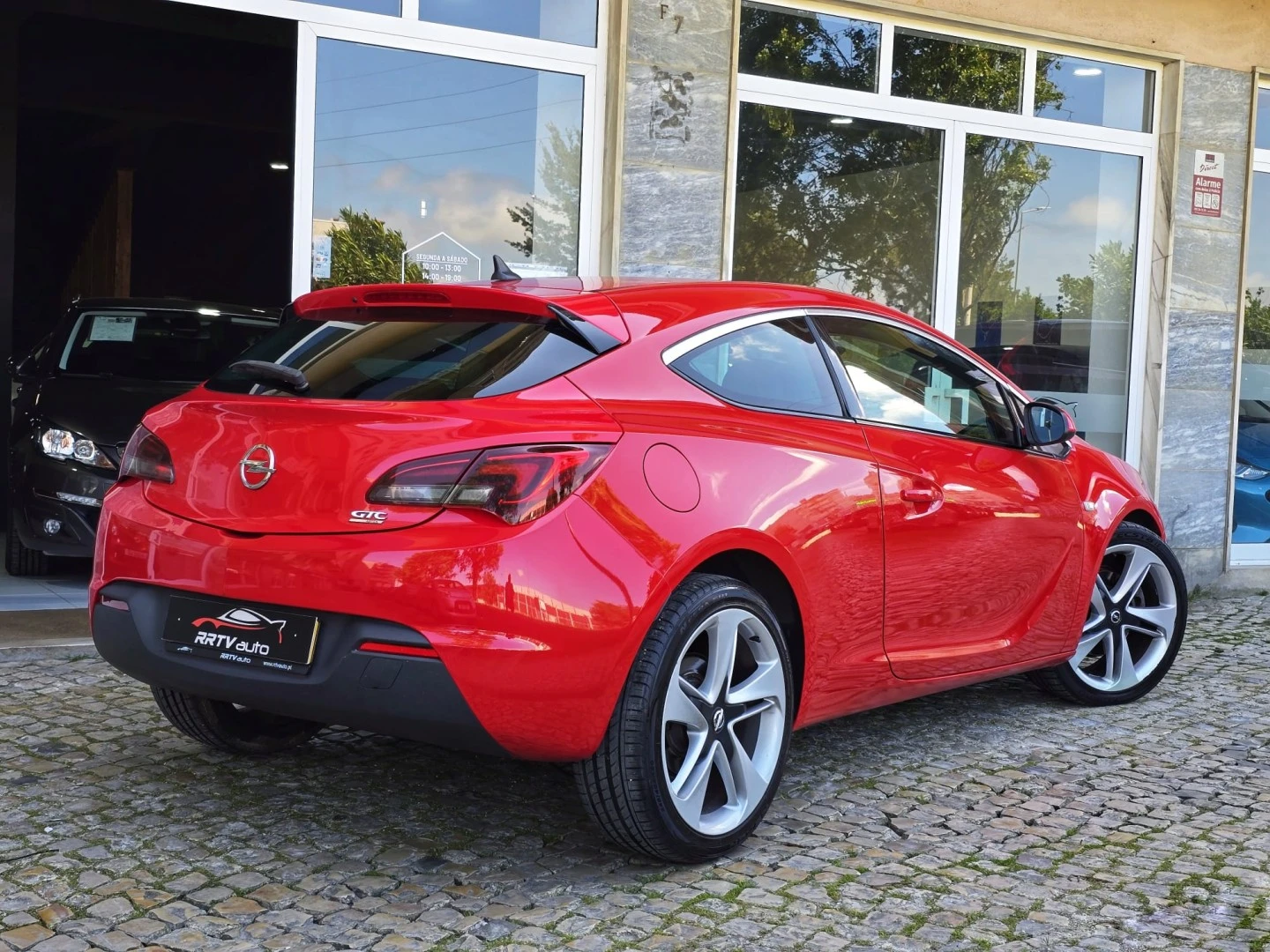 Opel Astra GTC 1.7 CDTi S/S J19