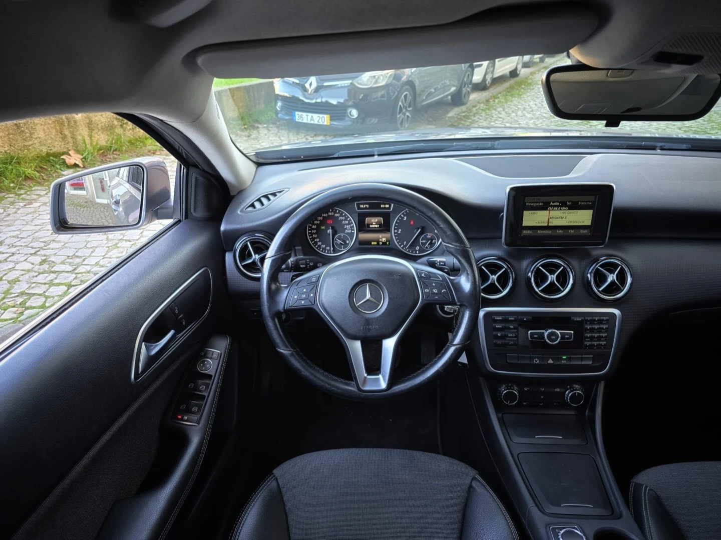 Mercedes-Benz A 180 CDI (BlueEFFICIENCY) 7G-DCT Style