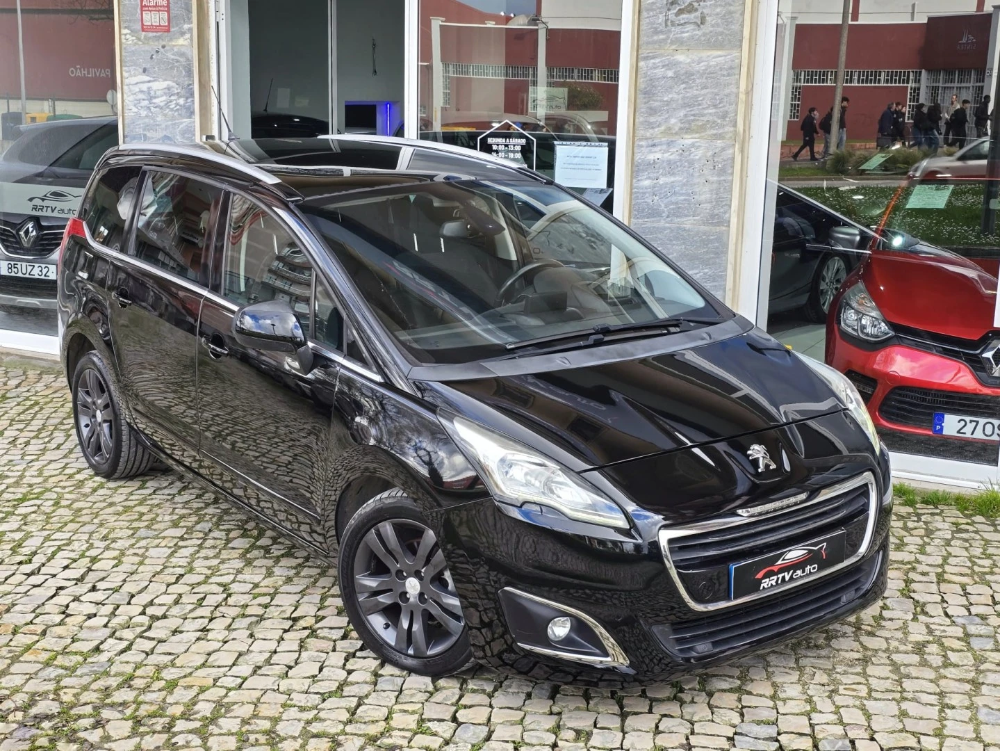 Peugeot 5008 1.6 E-HDi 7L Allure 2-Tronic 113g