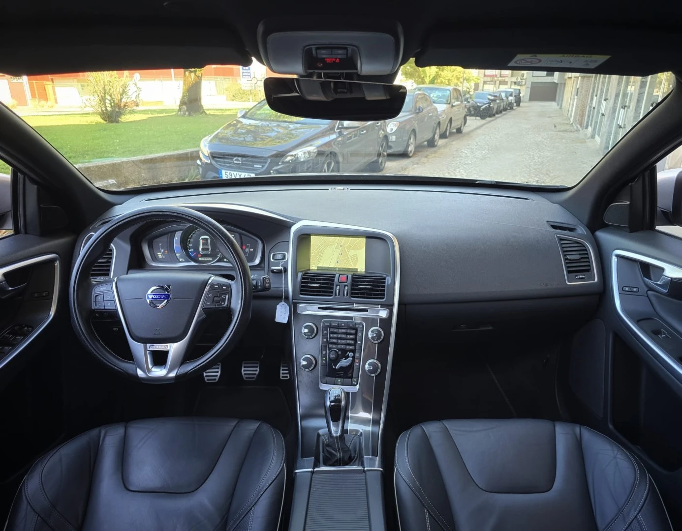 Volvo XC 60 2.0 D4 R-Design