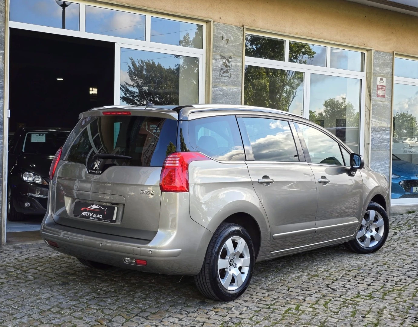 Peugeot 5008 1.6 BlueHDi Allure J17