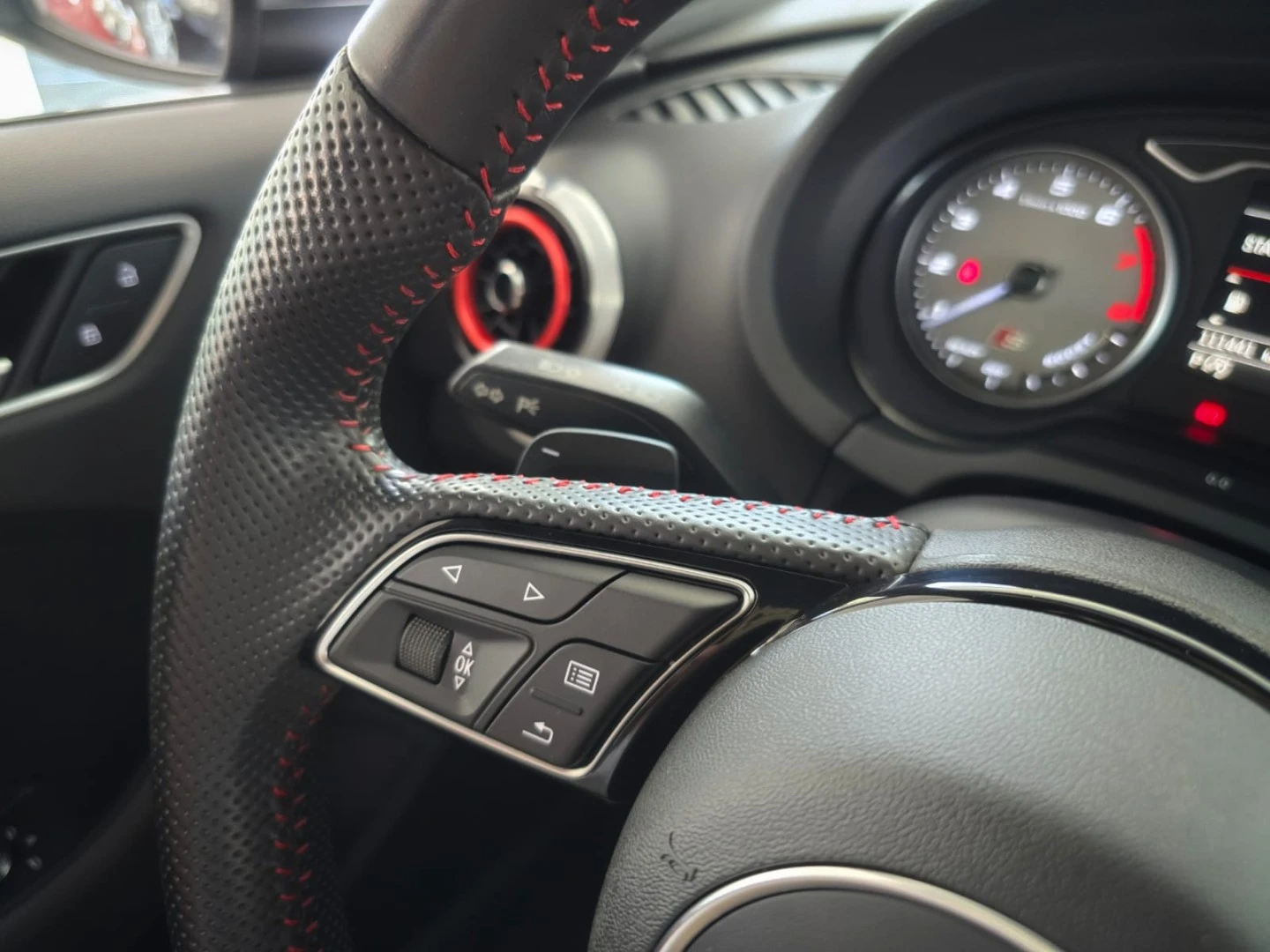 Audi S3 TFSI quattro S tronic