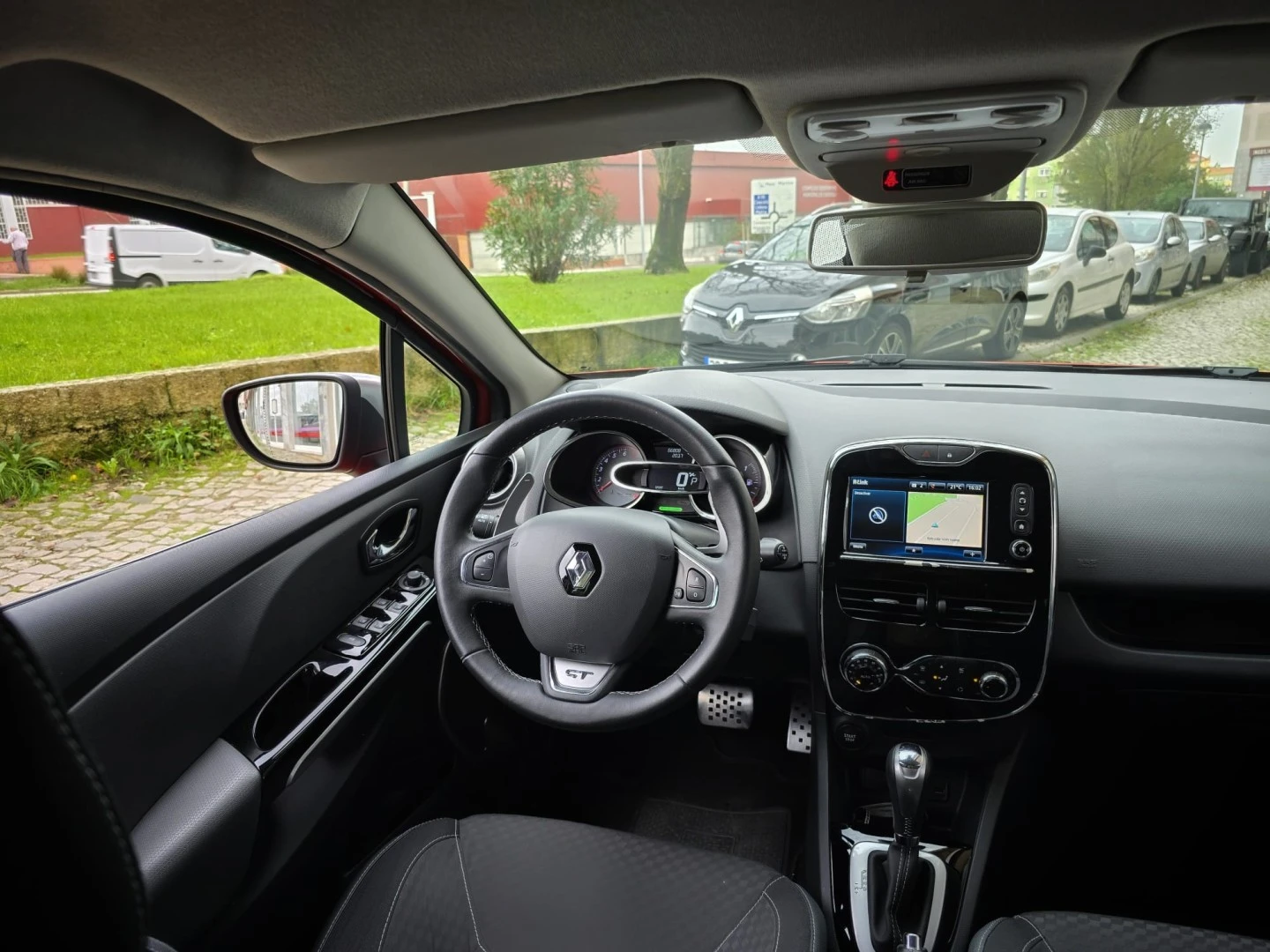 Renault Clio Sport Tourer 1.2 TCE GT EDC