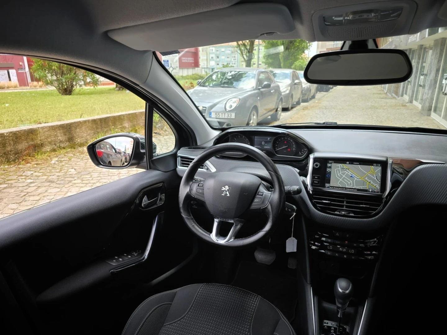 Peugeot 208 1.2 PureTech Allure EAT6