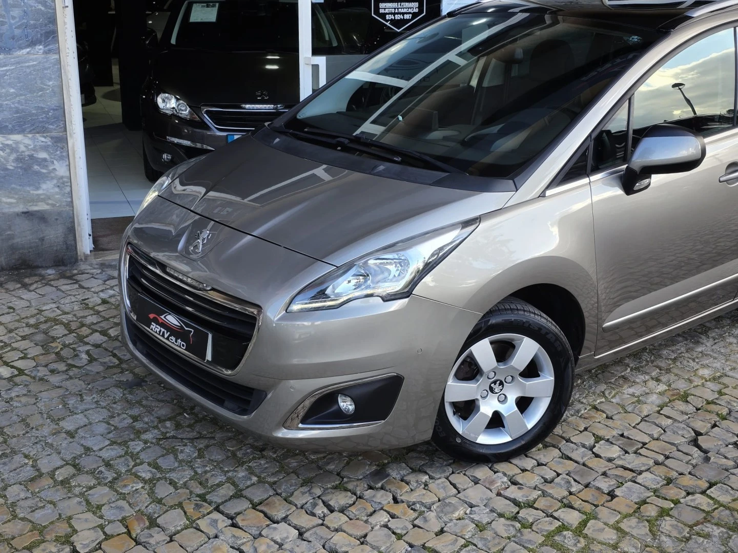 Peugeot 5008 1.6 BlueHDi Allure J17