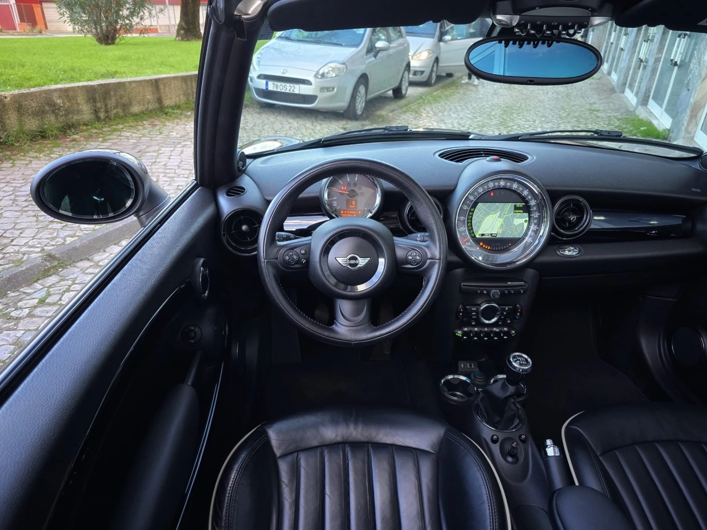 MINI Cabrio Cooper D