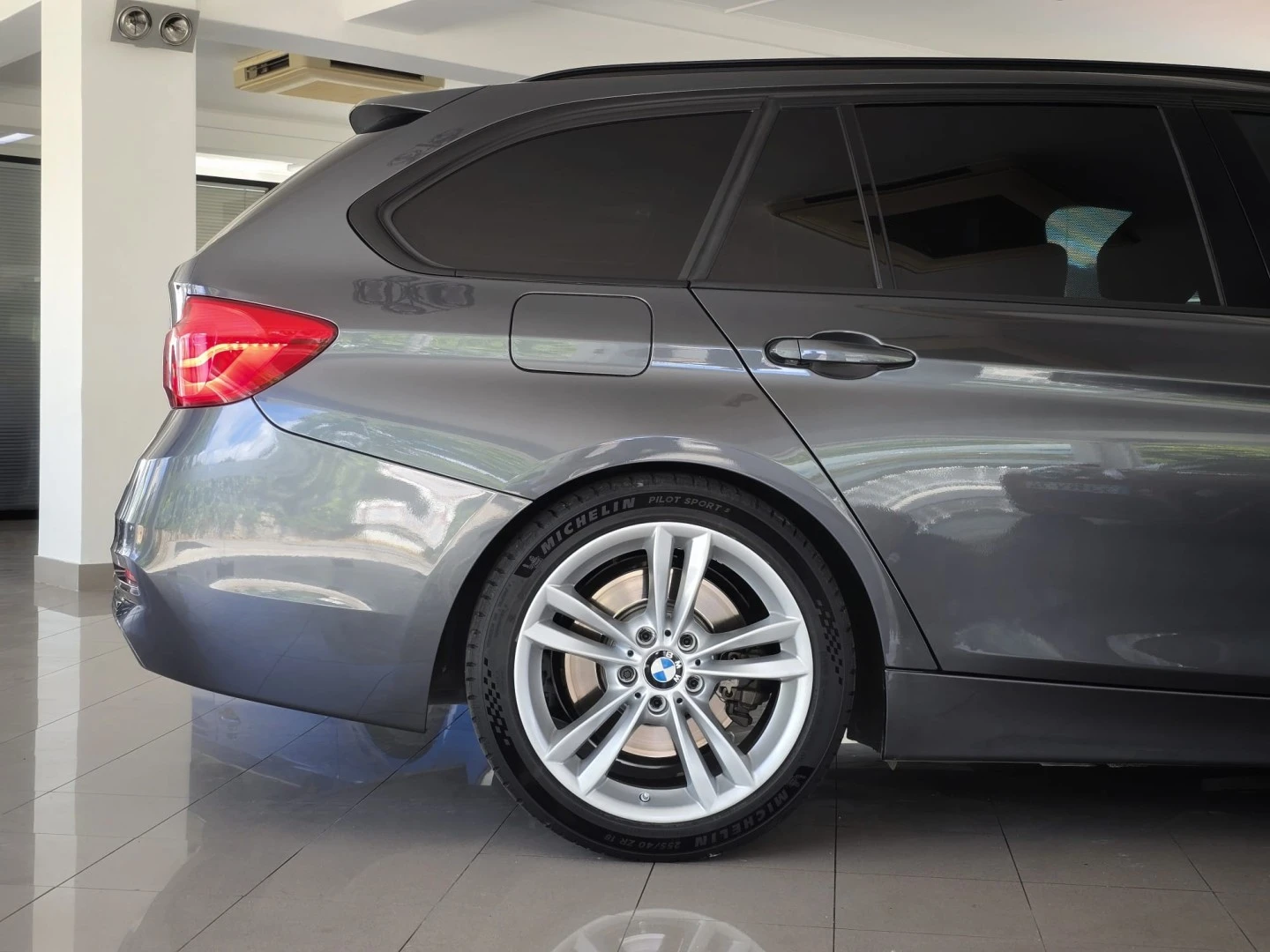 BMW 335 d Touring xDrive Line Sport