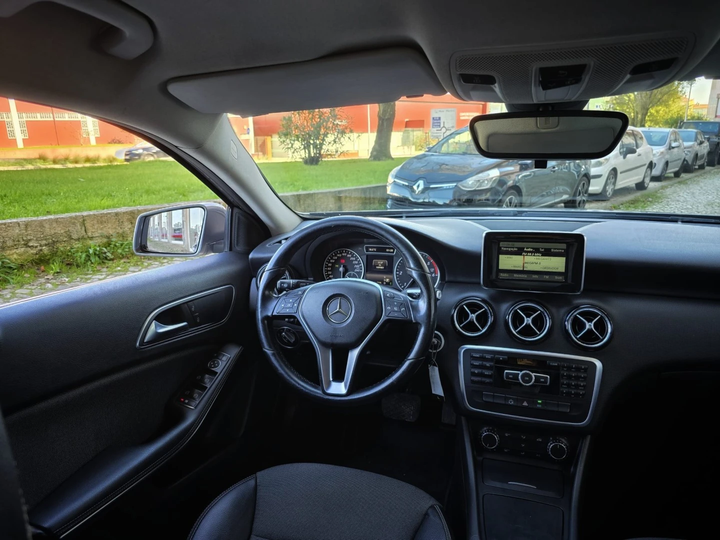 Mercedes-Benz A 180 CDI (BlueEFFICIENCY) 7G-DCT Style