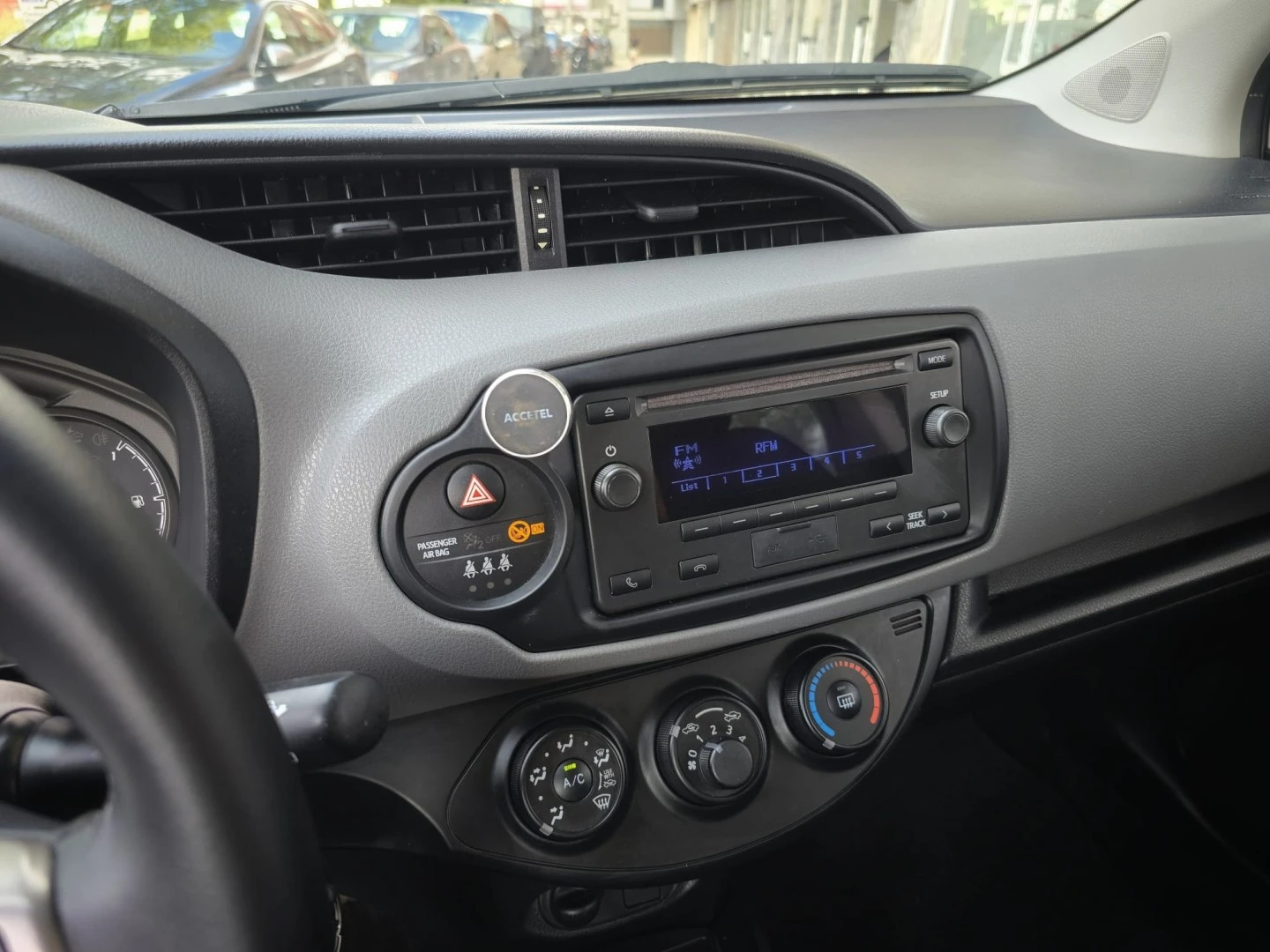 Toyota Yaris 1.0 VVT-i Comfort +PS Style+P.Techno