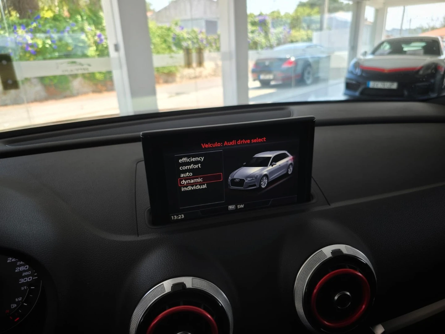 Audi S3 TFSI quattro S tronic