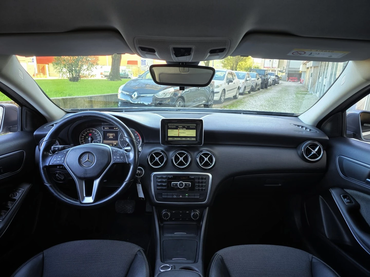 Mercedes-Benz A 180 CDI (BlueEFFICIENCY) 7G-DCT Style