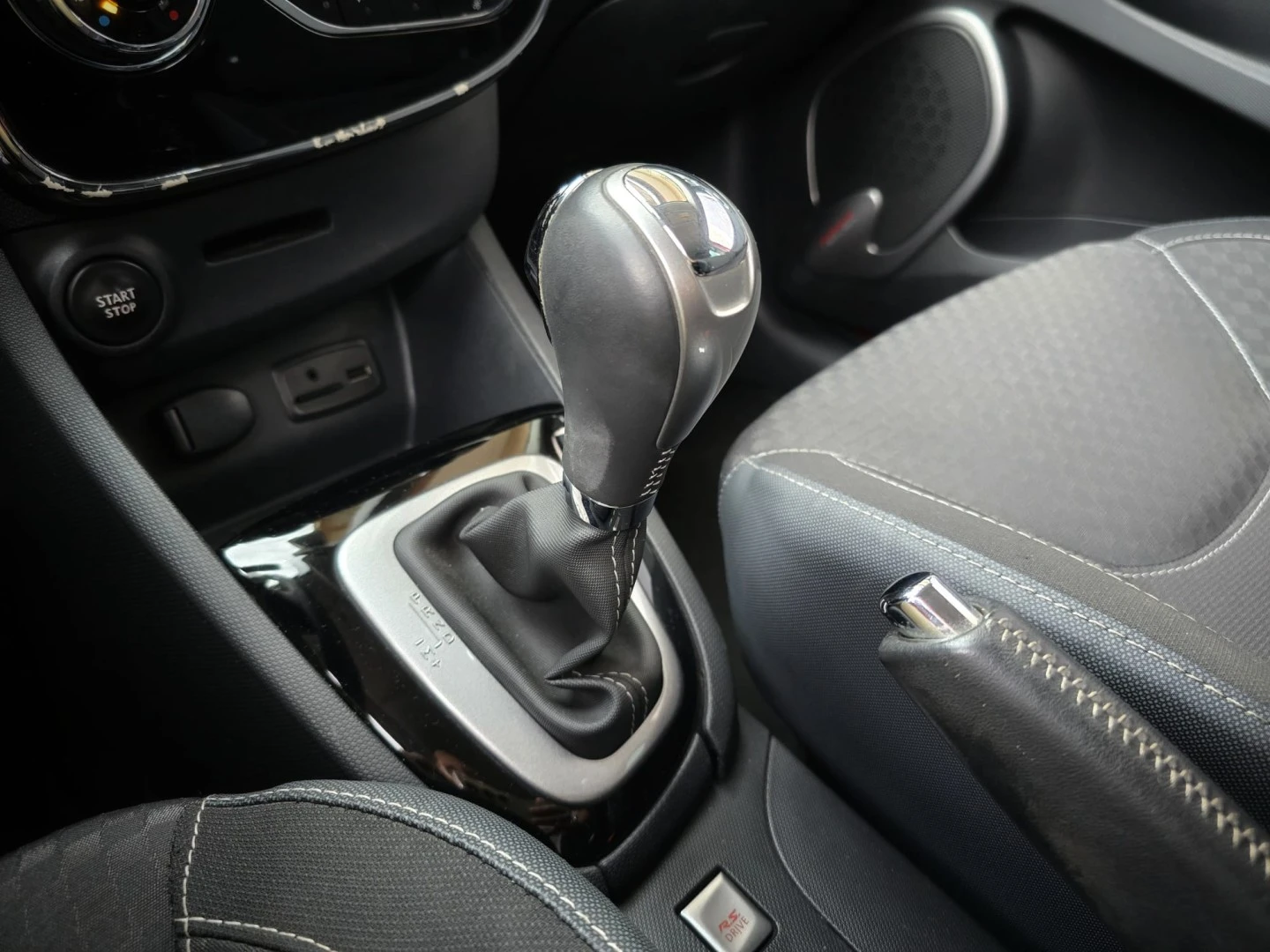 Renault Clio Sport Tourer 1.2 TCE GT EDC
