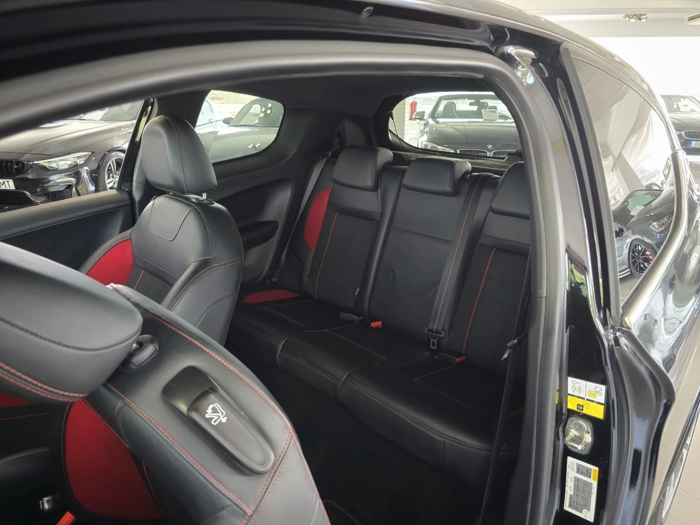 Peugeot 208 1.6 THP GTi