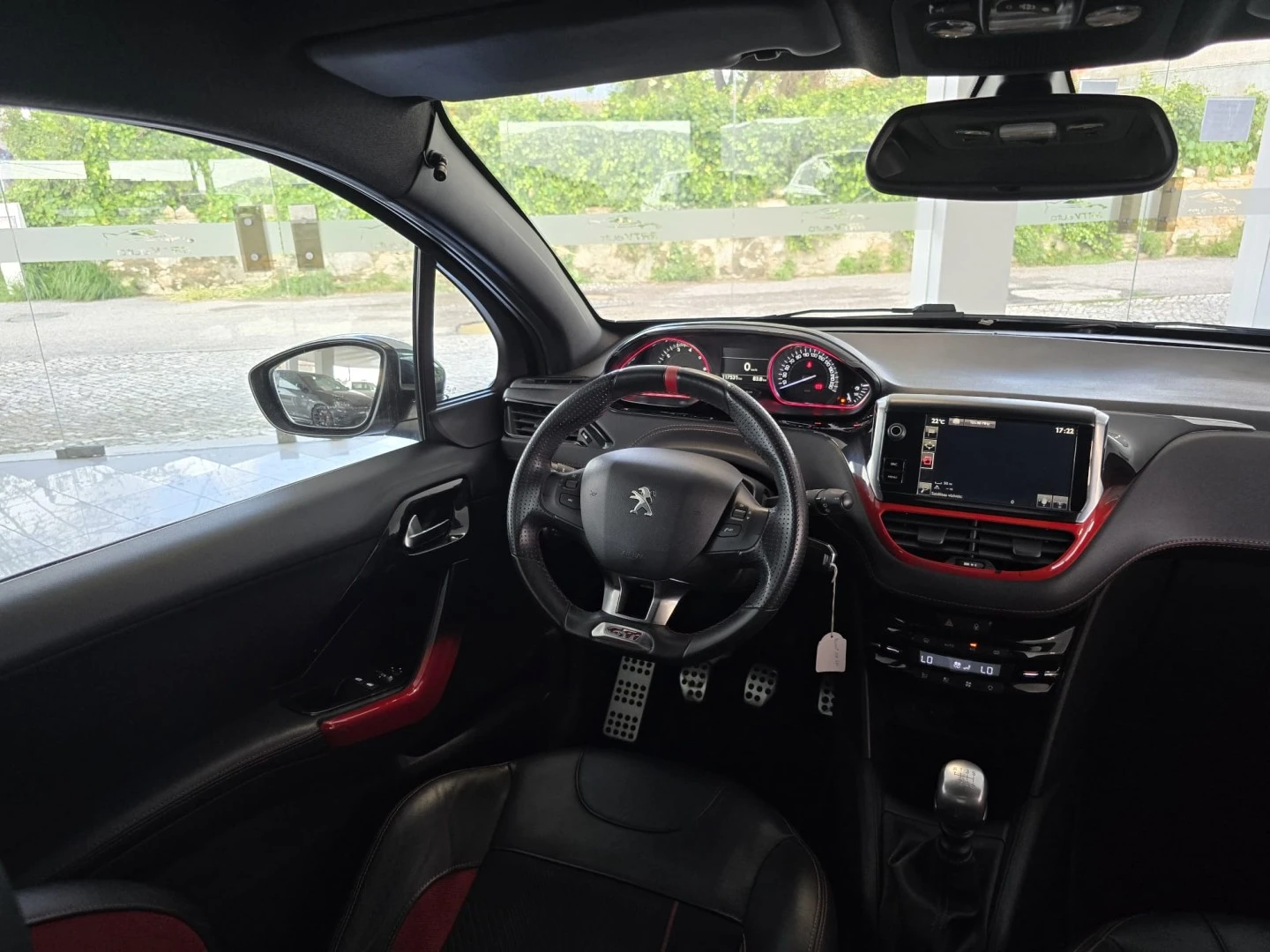 Peugeot 208 1.6 THP GTi