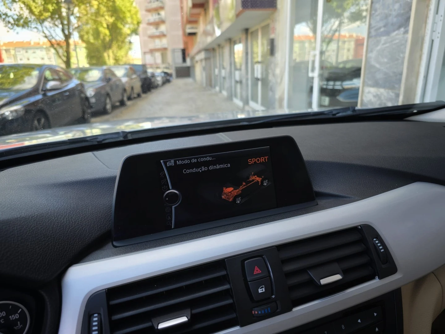 BMW 320 d Touring Aut.