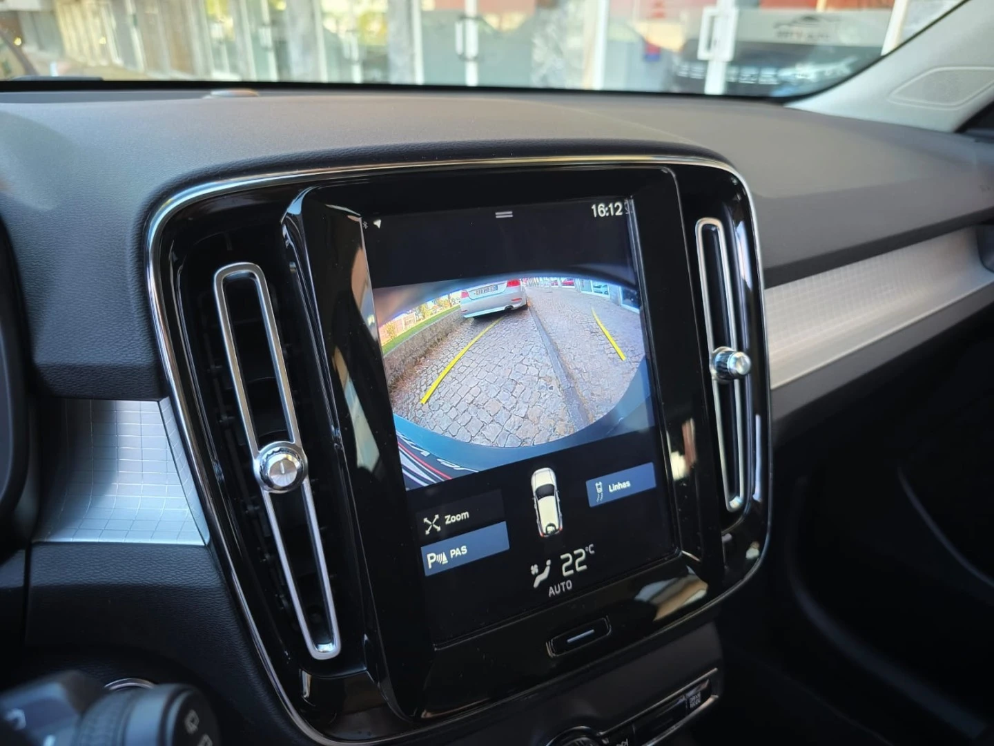 Volvo XC 40 2.0 D3 Momentum